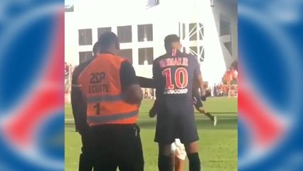 PSG - Le beau cadeau de Neymar à un jeune supporter