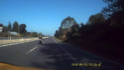 Sakarya'daki feci kazada motosikletliler ölüme böyle git