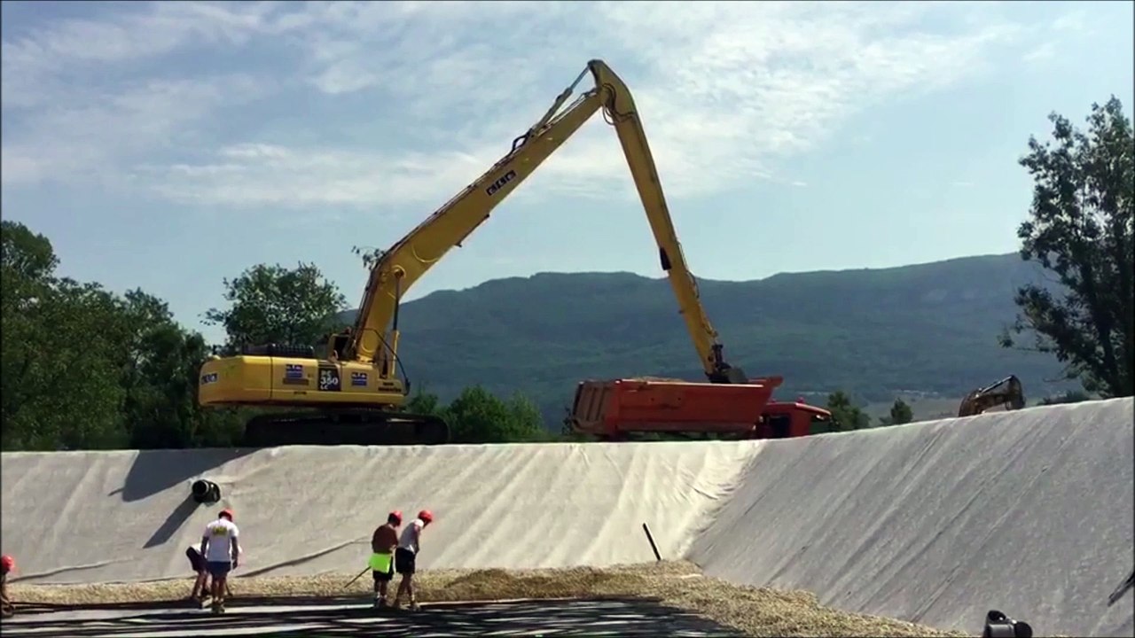 Pelle à chenilles KOMATSU PC 350 SLF avec portée 22M - CFE Location