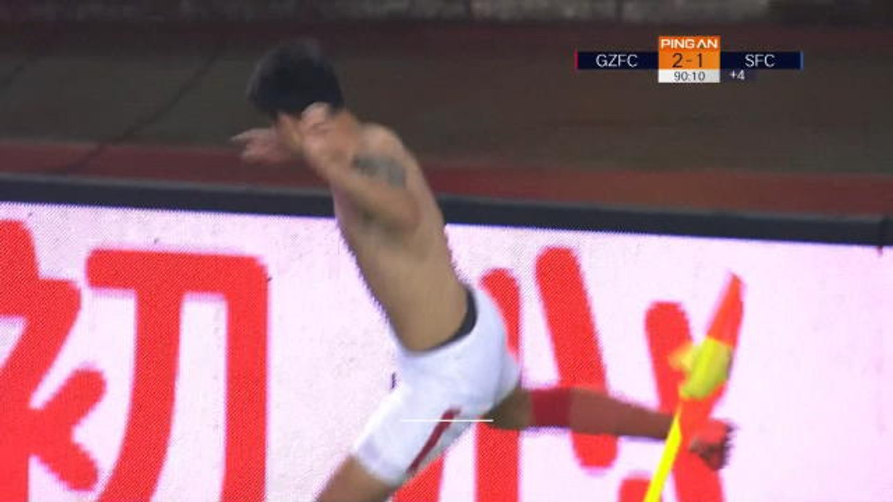 Chine - Le Guangzhou Evergrande s'impose dans la douleur