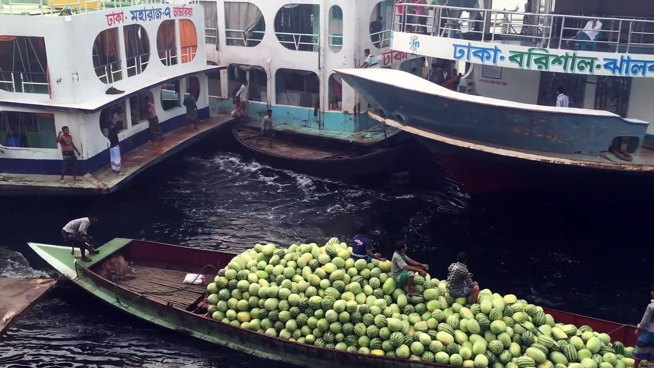 La maitrise de ces marins du Bangladesh est incroyable...