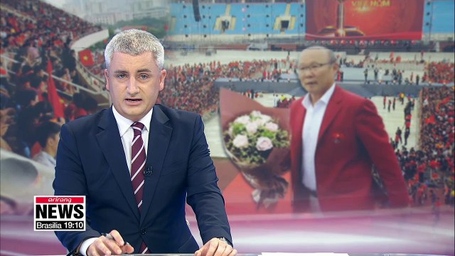 Park Hang-seo returns to Vietnam to hero's welcome after Asian Games success