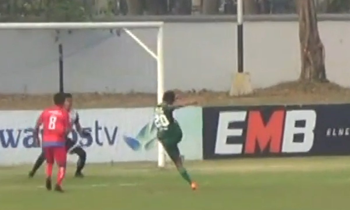 Persebaya Pesta Gol 14-0