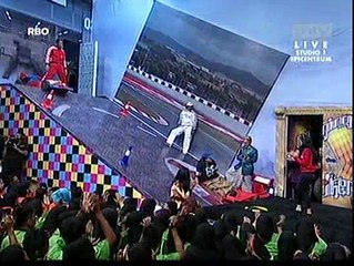 Kejutan Ulang Tahun untuk Nunung