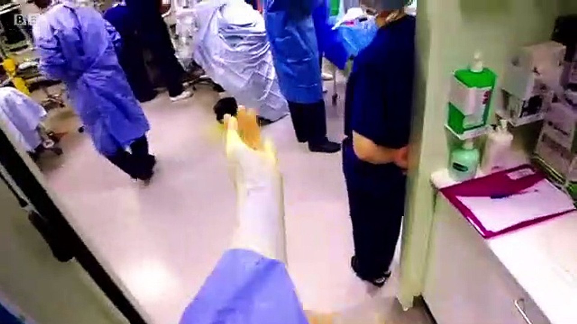 Surgeons At The Edge Of Life S01e01 P1 Video Dailymotion
