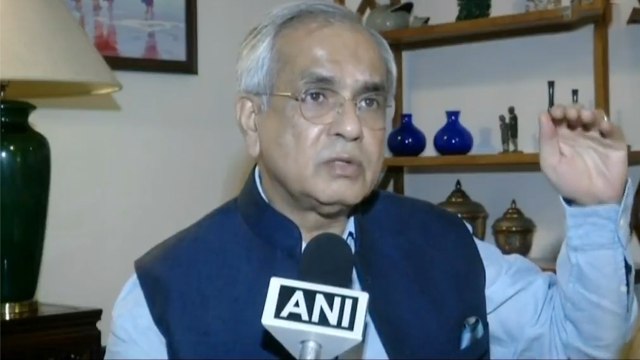 Niti Aayog VC Rajiv Kumar talks about Demonetization - Growth Rate connection | वनइंडिया हिंदी