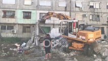 Ora News - Aksion në Shkodër për prishjen e ndërtimeve pa leje