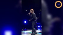 Le chanteur Bono du groupe U2 perd sa voix en plein concert !