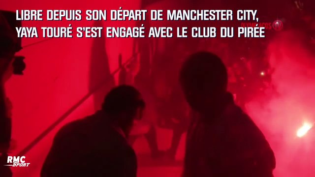 Olympiakos : Yaya Toure accueilli par des supporters en délire (et des fumis)