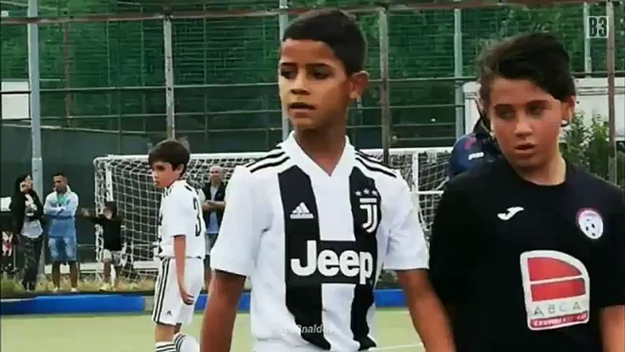 Cristiano Ronaldo ficou em branco... e Cristianinho marcou 4 na estreia pela Juventus