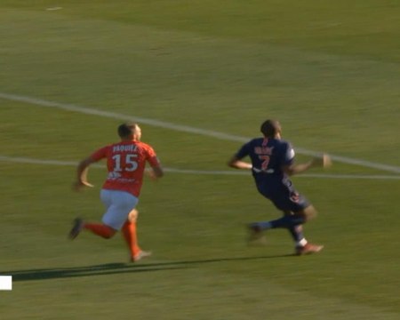 لقطة: الدوري الفرنسي: مبابي يدكّ شباك نيم بهدف مهول.. لكنّه يُطرد في نهاية اللقاء