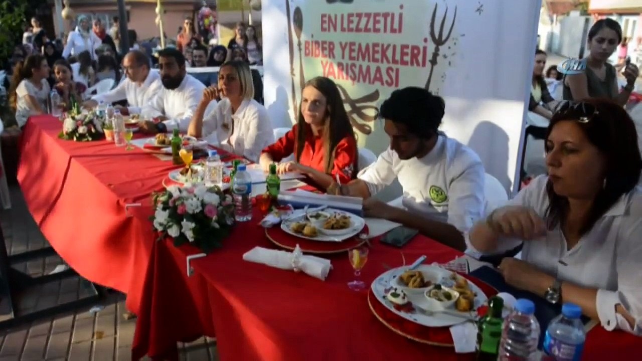 Bursa Nilüfer'de Acı Biber Yemek İçin Yarıştılar