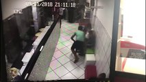Câmeras de segurança flagram assalto a pizzaria em Aracruz