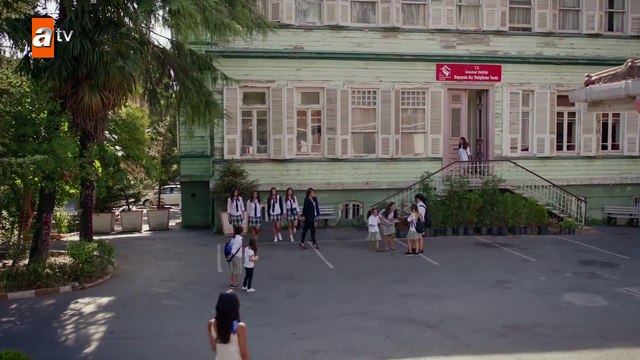 Feride’nin, kızlara cezası! - Kırgın Çiçekler 56.Bölüm