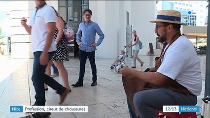 À Nice : profession, cireur de chaussures