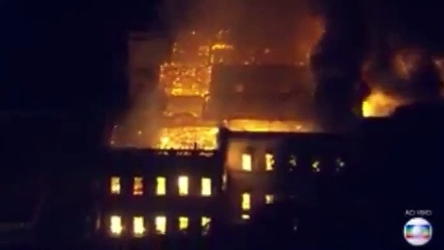 Le musée de Rio de Janeiro ravagé par les flammes