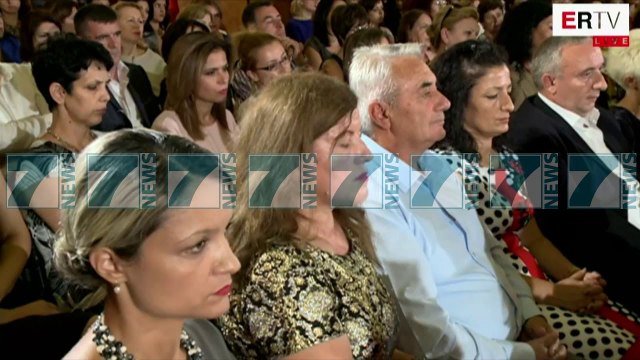 RAMA «DERI NE FUND TE MANDATIT PERFITOJNE TE GJITHE NXENESIT LIBRA FALAS» - News, Lajme - Kanali 7