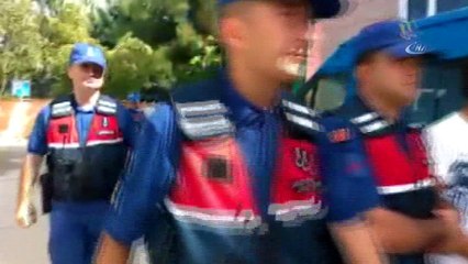 Cinayetten dakikalar sonra jandarmanın dikkatiyle yakalandılar