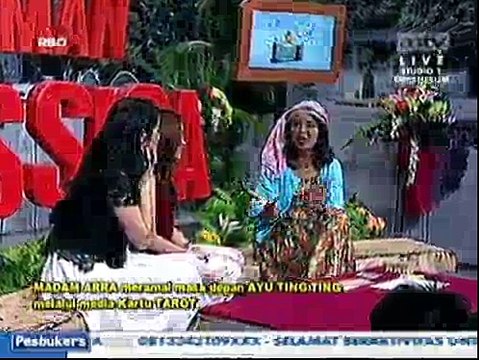 Ayu Ting Ting Diramal Menggunakan Kartu Tarot Bagian 2