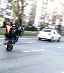 İstanbul'da Kadın Magandanın Tek Teker Terörü Kamerada