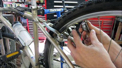 free autobike,  lets repair it and see how it works,.