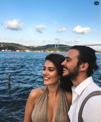 Anıl Altan'ın Pelin Akıl'la Yaptığı Aşk Paylaşımı, Sosyal Medyada İlginç Yorumlara Sebep Oldu