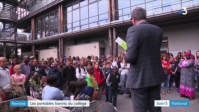 Éducation : les portables bannis du collège
