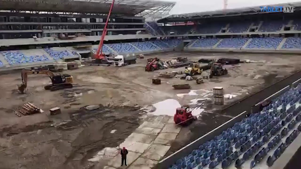 ZÁZNAM: Premiér na kontrolnom dni na stavbe Národného futbalového štadióna
