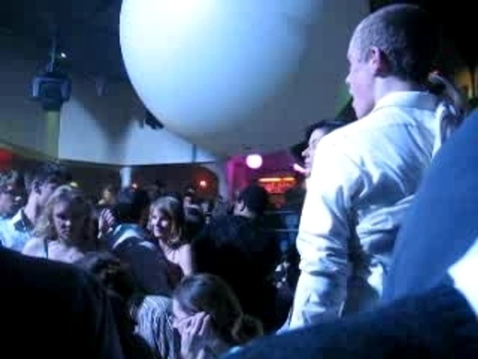 B Club