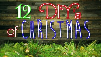 Candy Cane Heart Wreath - 5th DIY of Christmas