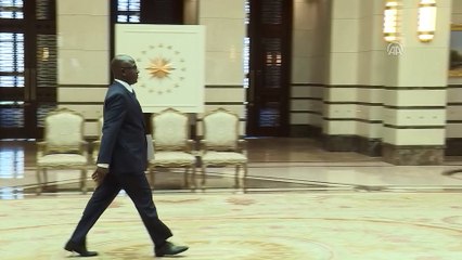 Gabon'un Ankara Büyükelçisi  Avouma, Cumhurbaşkanı Erdoğan'a güven mektubu sundu - ANKARA