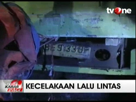 Truk Bermuatan Sagu Terguling Di Pelabuhan Bakauheni