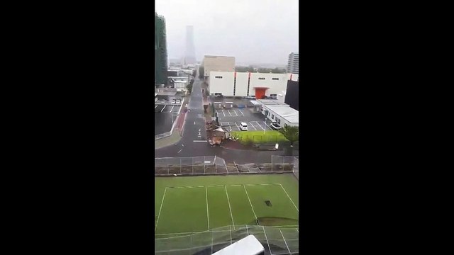 Aéroport inondé, véhicules emportés par le vent, vagues gigantesques... Le typhon Jebi a fait au moins 6 morts au Japon