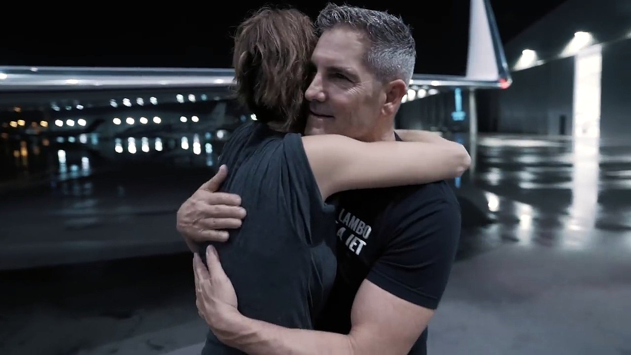 Taking Delivery of Gulfstream 550 - Grant Cardone
