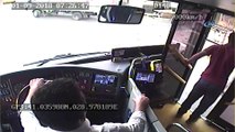Otobüs şoförünün bıçaklanma anı kamerada