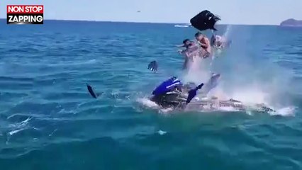 Maroc : Le moteur d'un jet ski explose, deux touristes sont violemment propulsés dans l'eau (vidéo)