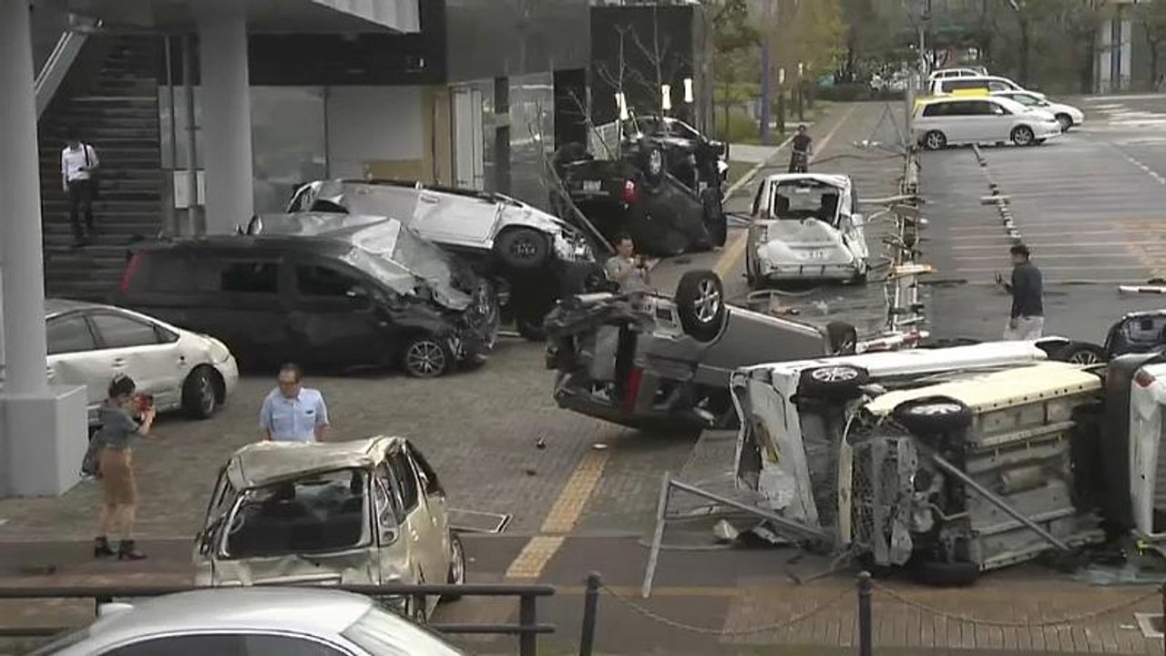Mindestens 3 Tote durch Taifun Jebi