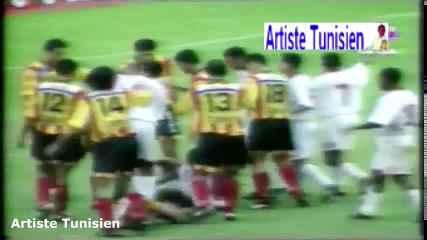 الشوط الاول مباراة الترجي الرياضي و الوداد الرياضي 4-1 ذهاب نهائي كاس الكؤوس الافريقية 1998