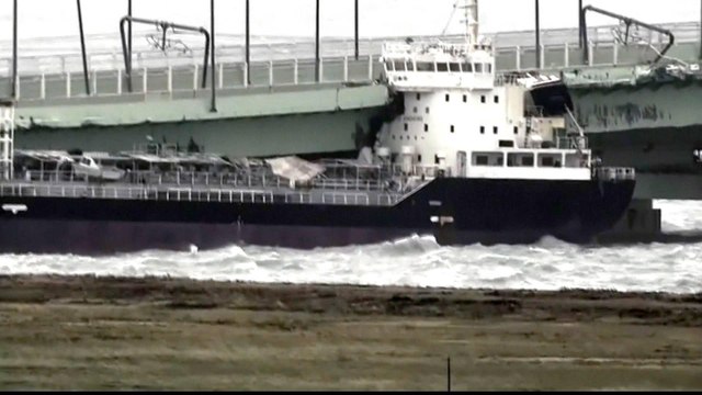 Typhoon Jebi: Strongest storm to hit Japan in 25 years