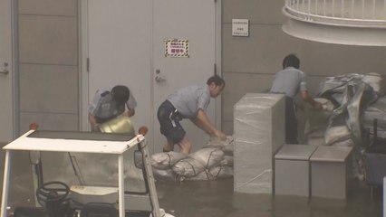 지붕 날아가고 공항 침수되고...日 태풍에 6명 사망 / YTN