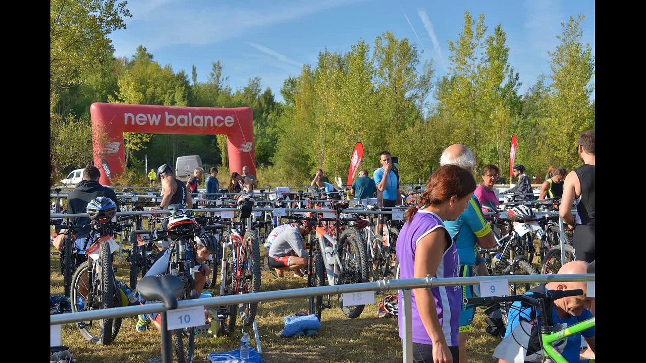 Très bon week-end pour tous!!! Les pieds dans l'eau et  un vtt vintage pour agnès!!!!!!!!!!