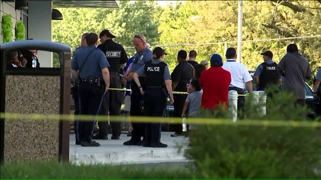 Two Injured, Including Teenage Employee, in Chaotic Grocery Store Shooting in Kansas City