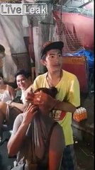 Massage de rue - faut vraiment avoir confiance !