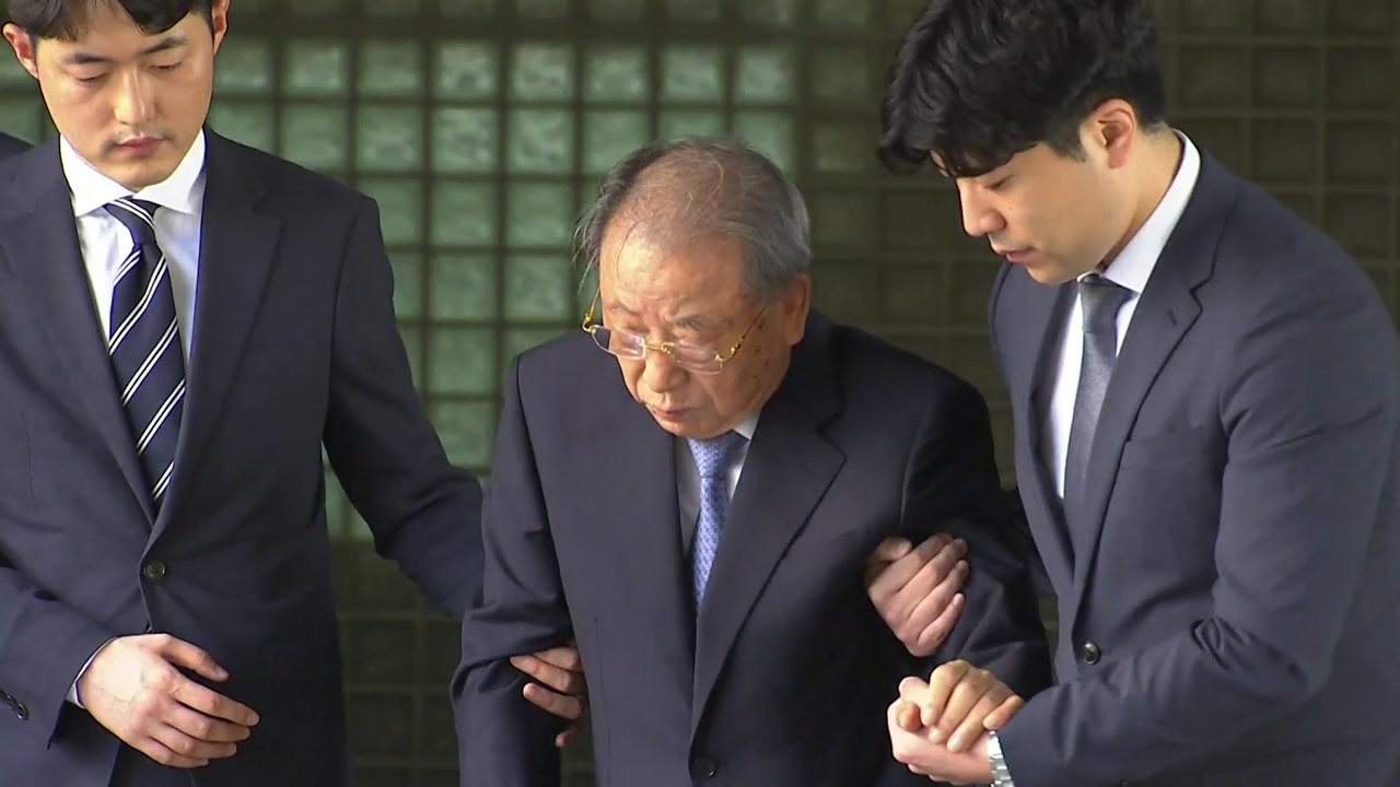 '천3백억 탈세' 효성 조석래 2심 징역 3년...장남 조현준 집행유예 / YTN