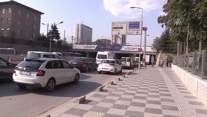 Çay Yüklü Tır Köprüye Sıkıştı - Ankara