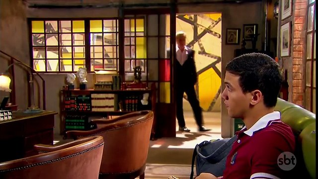 Roger diz que Guilherme irá trabalhar | As Aventuras de Poliana