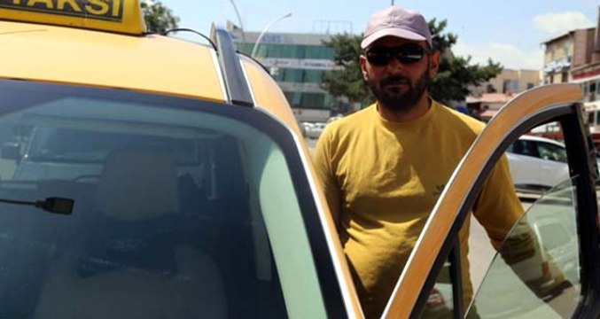 Sürekli Vücuduyla Oynayan Uyuşturucu Taciri Kadını, Taksici Yakalattı