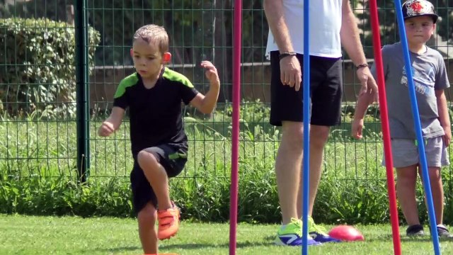 Alpes-de-Haute-Provence : le rugby une activité pour des jeunes plein d'énergie !