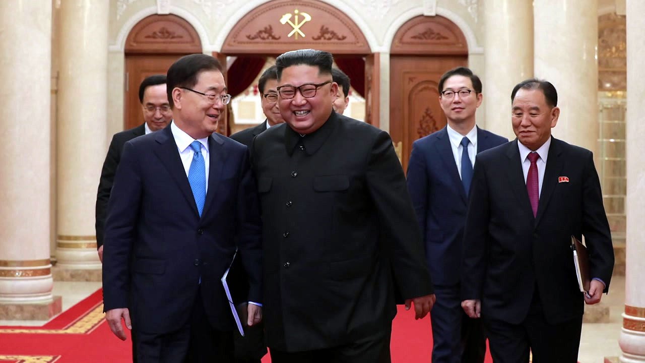 김정은 위원장에게 문 대통령 친서 전달...평양 회담 여부 오늘 발표 / YTN