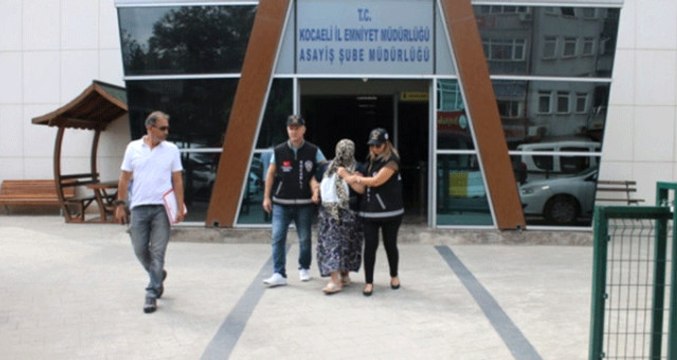 Polisin Her Yerde Aradığı Suçlu, Yakalanınca Roman Havası Oynadı